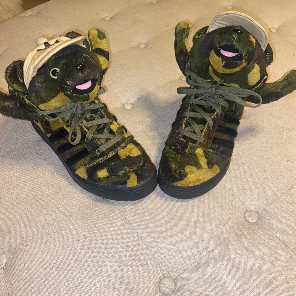 JEREMY SCOTT